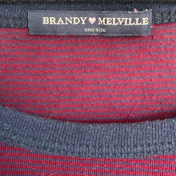Brandy Melville t shirt - Picture 4 of 4